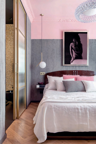 Bedroom with ceiling painted in Tara 1270 color Bedroom with ceiling painted in Tara 1270 color